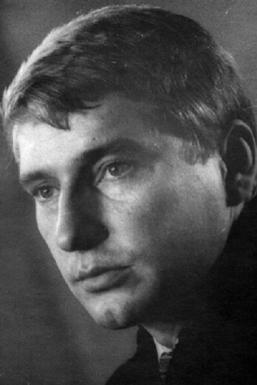 Leonid Bakshtayev as Degtyaryov