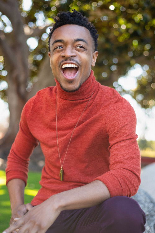 Joel Boyd as Garrett