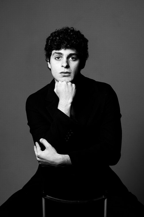 Nicola Franz as Nicola