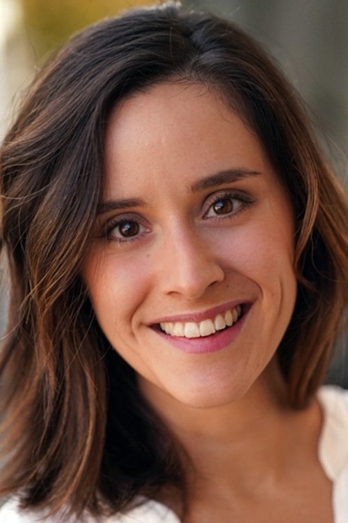 Esther Gaumont as Docteur Chaperon