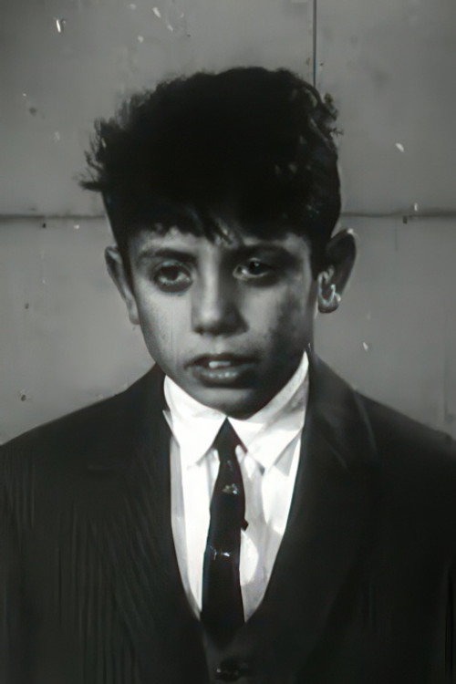 Richard Kanayan as Enfant