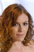 Antje Mönning as Lucy