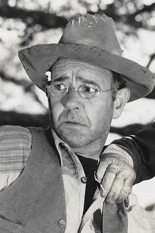 Milburn Morante as Hotel Clerk