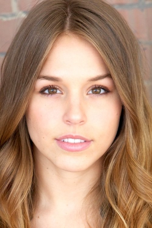 Elise Gatien as Natalie Swanson