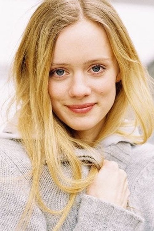 Anne Kanis as Janine