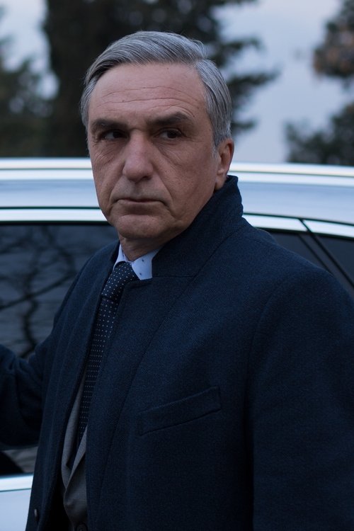 Jordan Simonov as Father