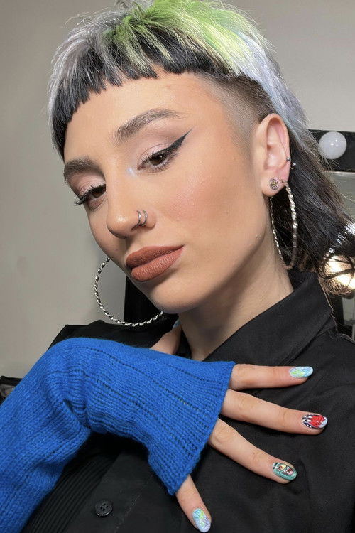 Valentina Toranzo as Dancer