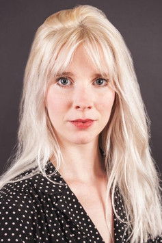 Sadie Pickering as Jane