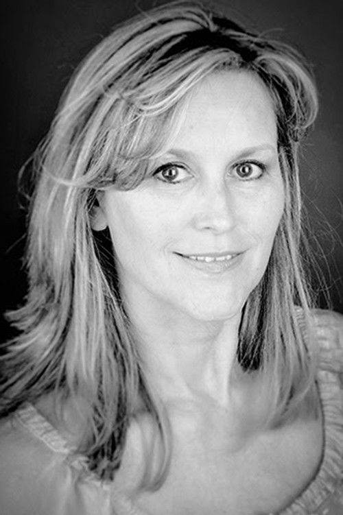 Lou-Lou Rhemrev as Moeder