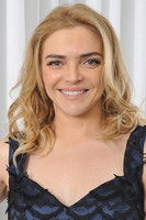 Titina Medeiros as Marta