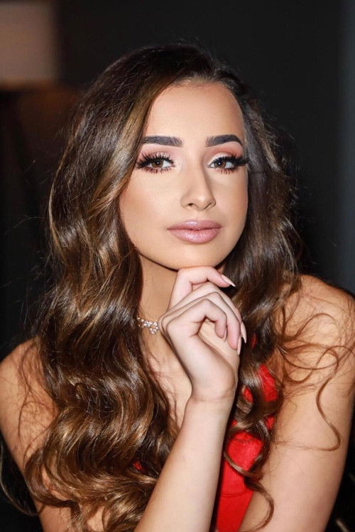 Karina Piliguian as Michelle