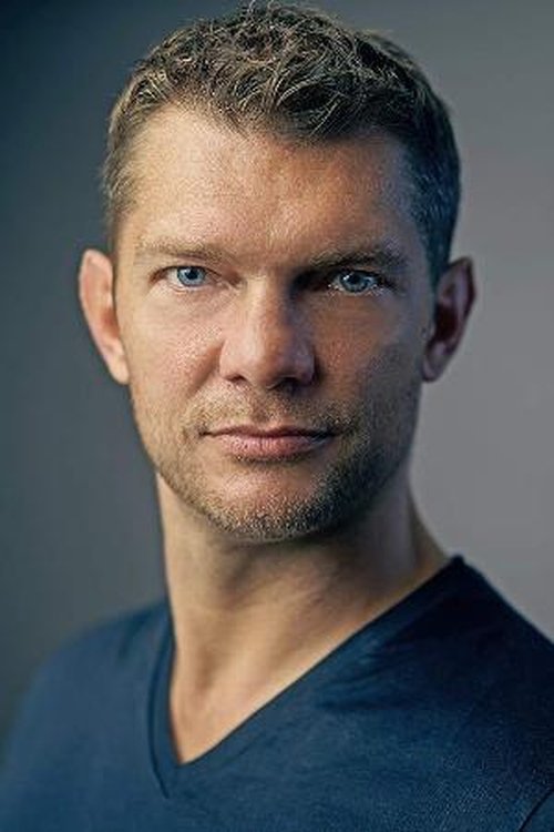 Wolfgang Stegemann as Edgar