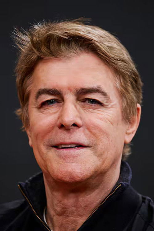 Gabriel Corrado as Raúl Blank