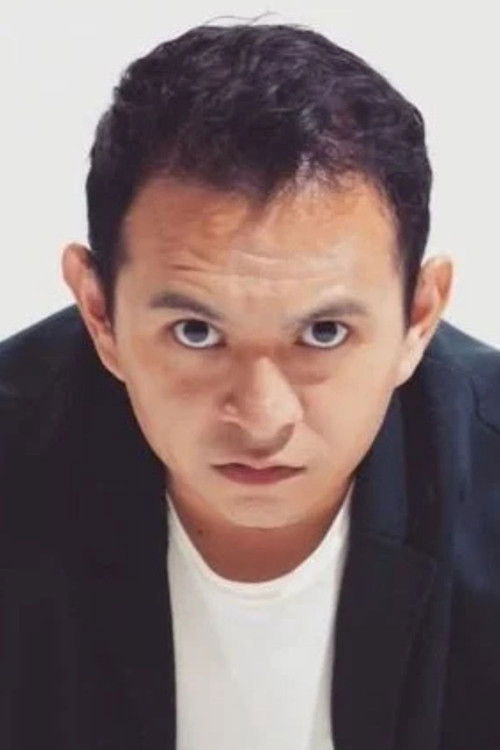 Yair Yebra as ジャイル