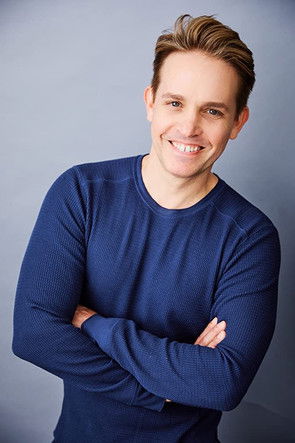 Troy Robert as Harry Barbeto