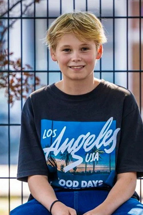 Sam Terbraak as Studiebol Ernst