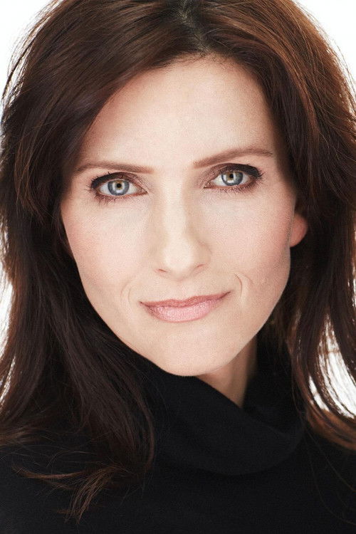 Valarie Ianniello as Vicki