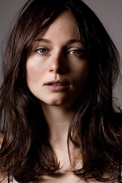 Lilli Stein as Bethany