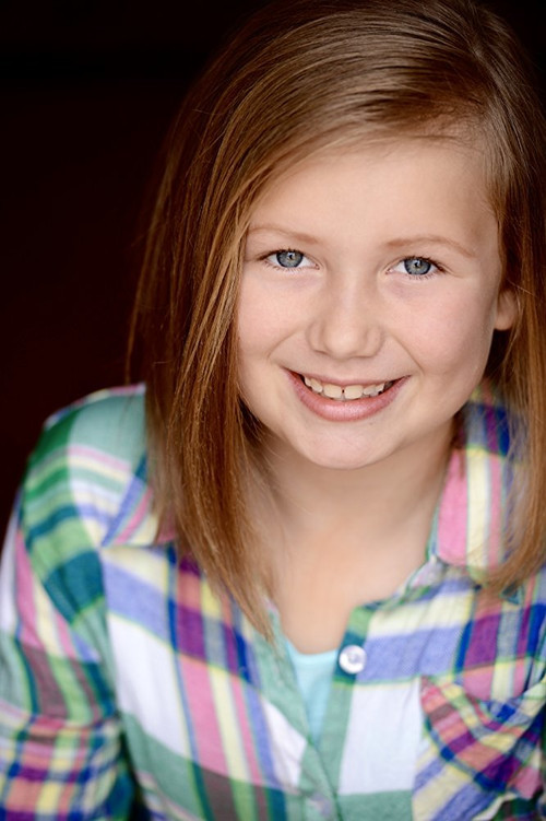 Payton Maynard as Student