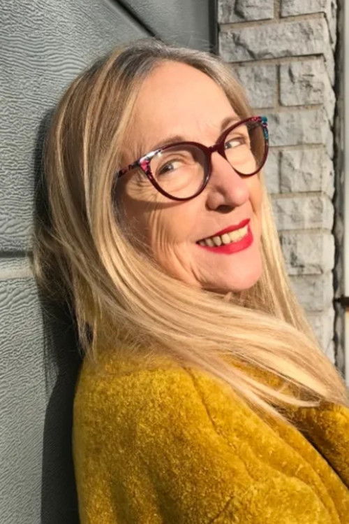 Rosalia Cuevas as Ingrid