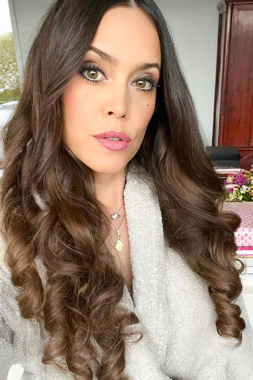 Sandra Bauknecht as Self - Judge