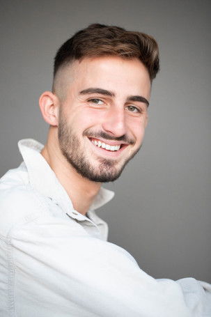 Amir Tessler as אדם