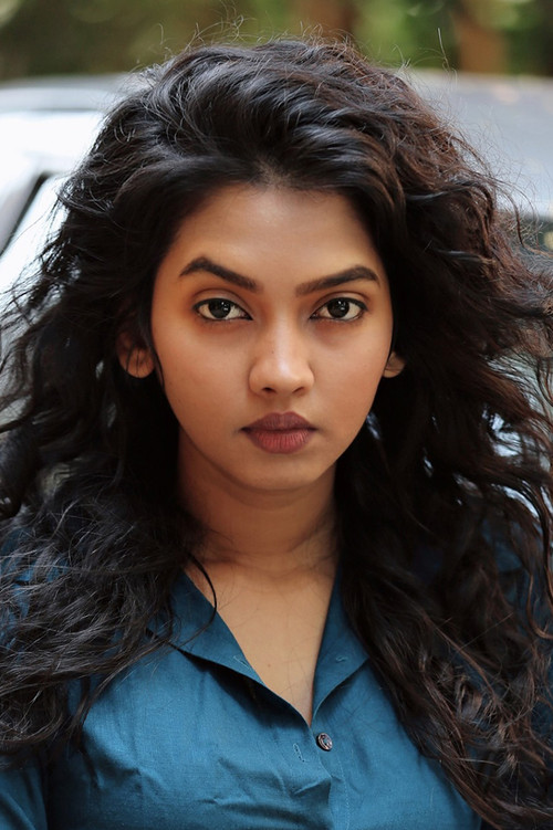 Meera Joshi as Mohini