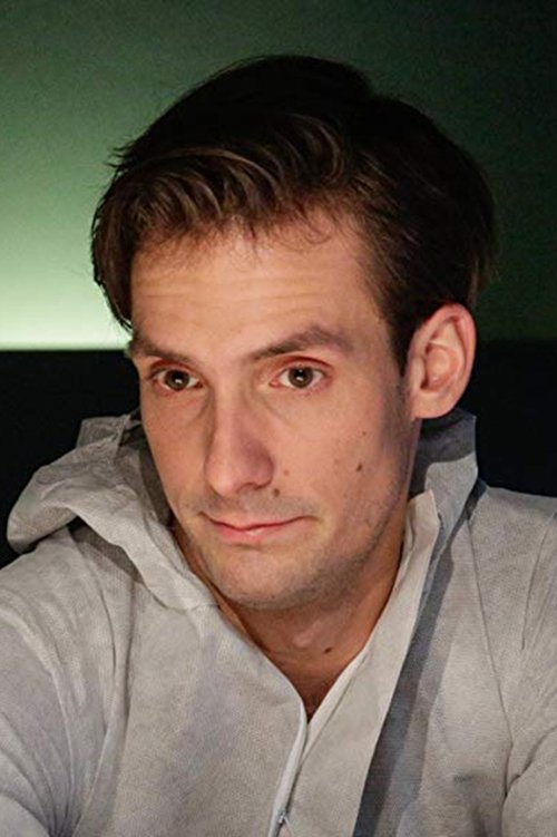 Dennis Herrmann as Robert