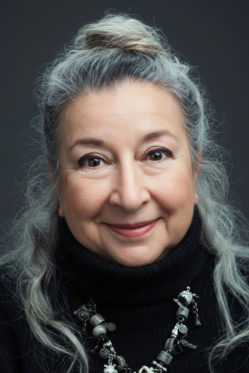 Esin Eden as Sümbül