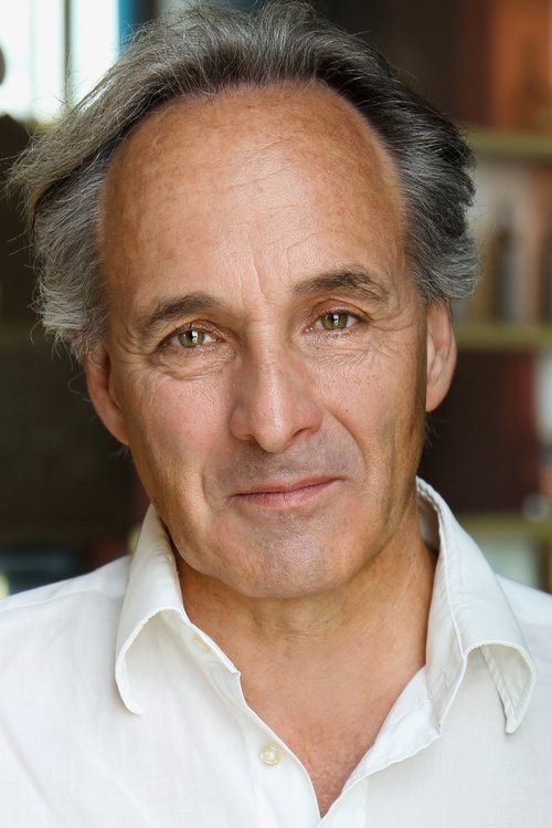 Holger Gotha as Sidneys Vater