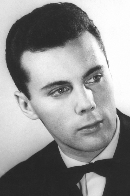 Giorgio Armani as Self