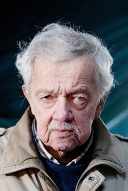 Rense Westra as Paulus van Dijk